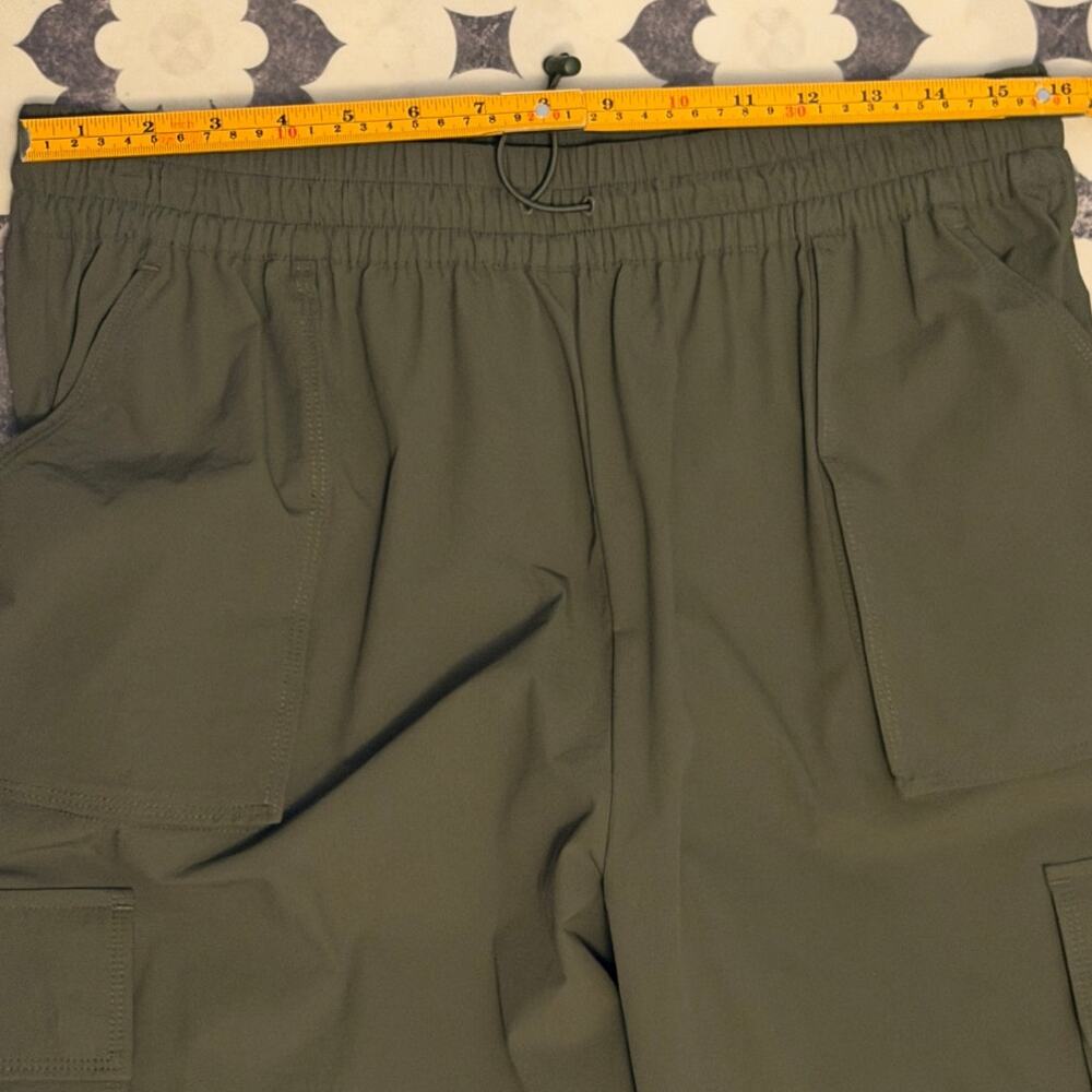 Fabletics Wide Leg Utility Pants in Olive Green Size XL - Picture 7 of 12